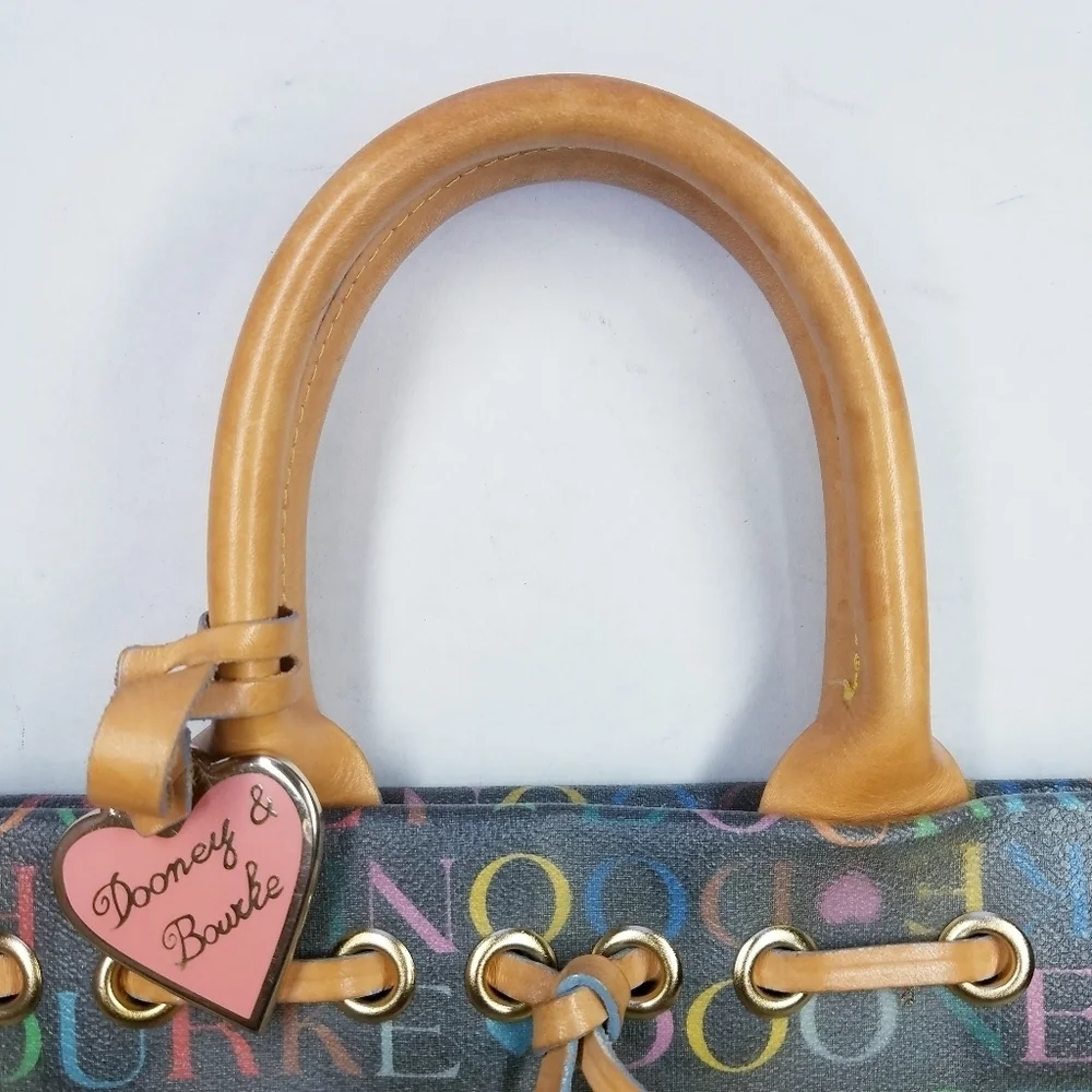 🌸 Dooney‎ & Bourke | Signature Letters Hand